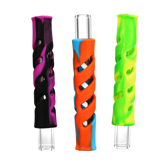 Gift Guru Hand Pipe Swirled Silicone Wrapped Glass Taster - 4" / Colors Vary