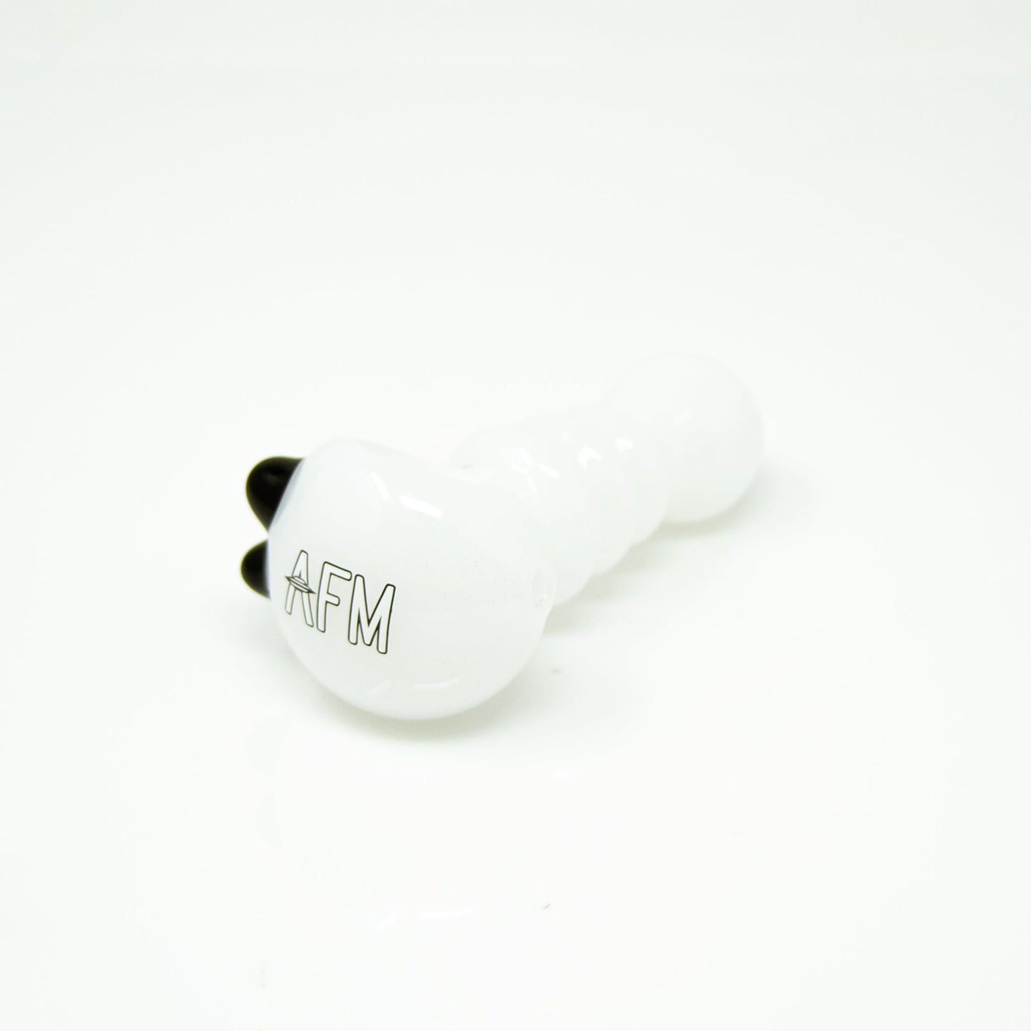 AFM Smoke Hand Pipe Ivory 4" AFM Three Point Color Hand Pipe