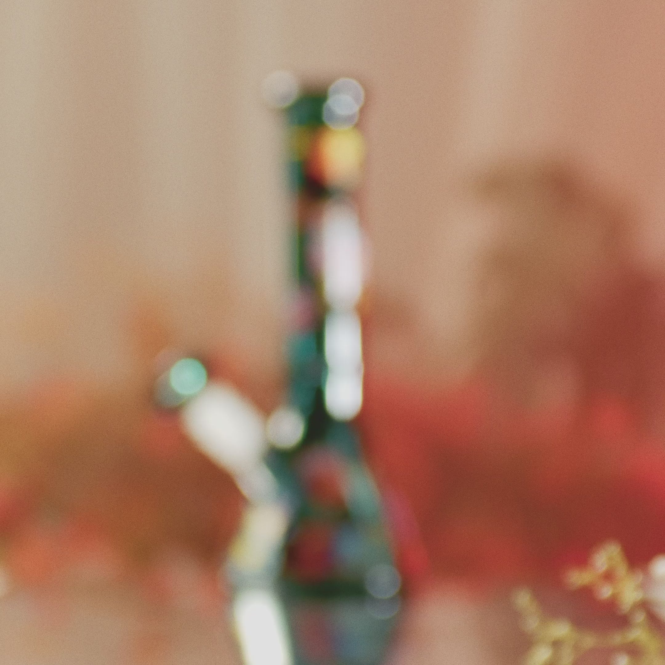 Famous Design Floral Lush Beaker Bong
