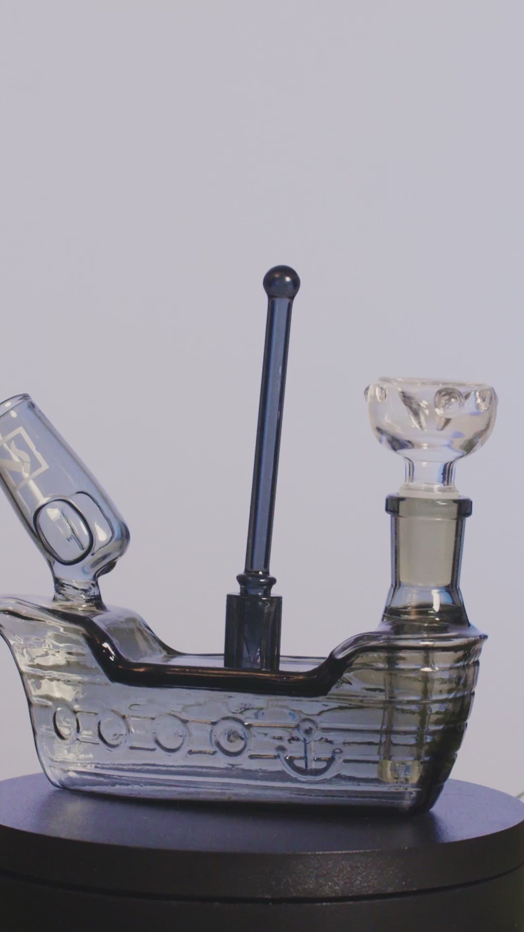 DHC Originals High Seas Pirate Ship Bong