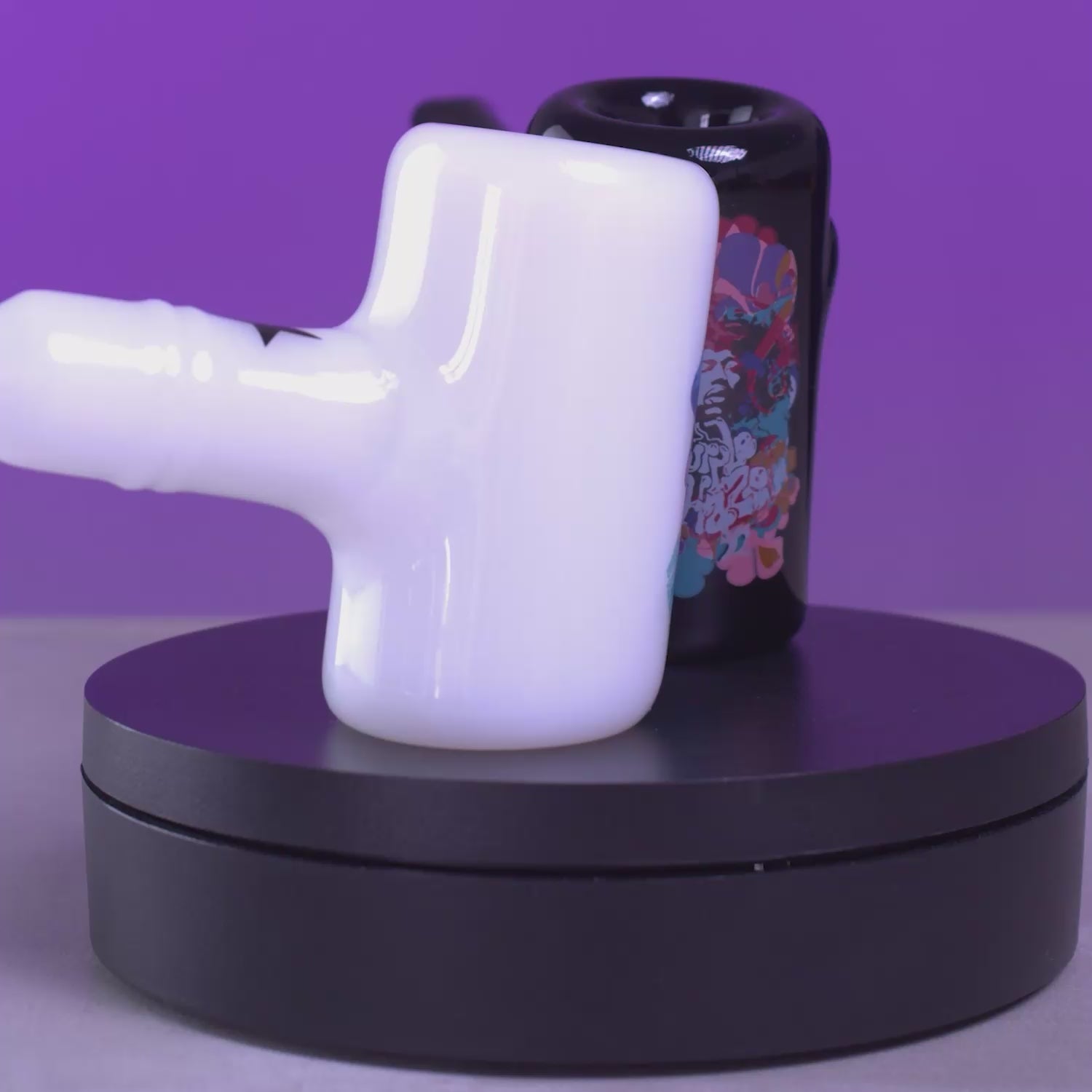 Rock Legends Jimi Purplehaze Sherlock Pipe White 6 in.