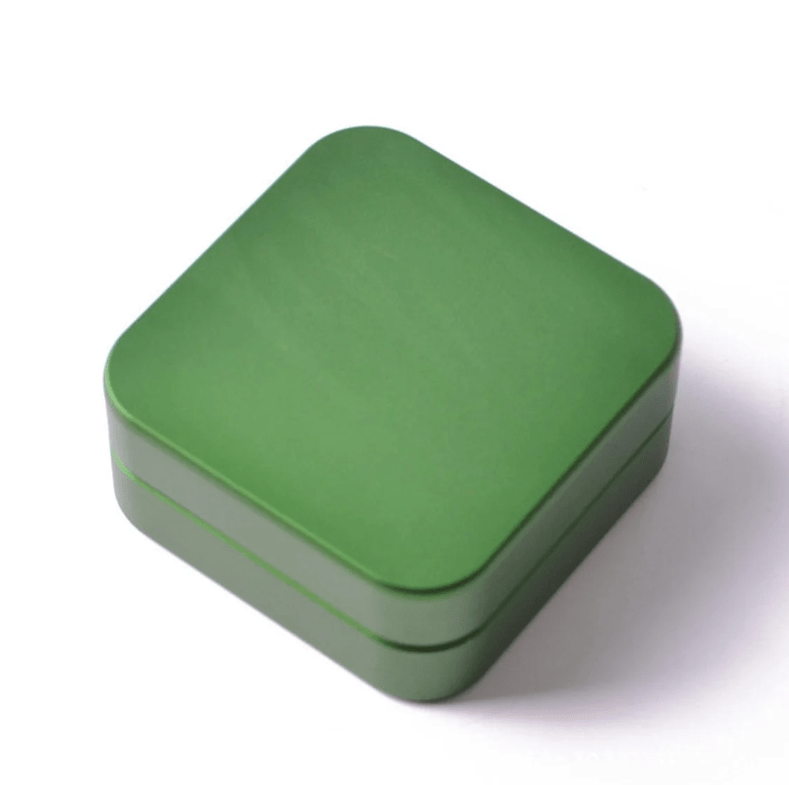 Cloud 8 Smoke Accessory Grinder Green 2 Piece Aluminum Square Grinder