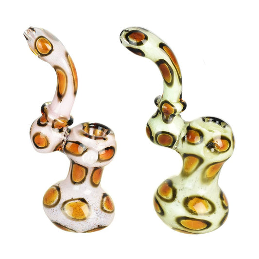 Gift Guru Bubbler Laid Back Leopard Stand Up Bubbler Pipe - 7"/Colors Vary