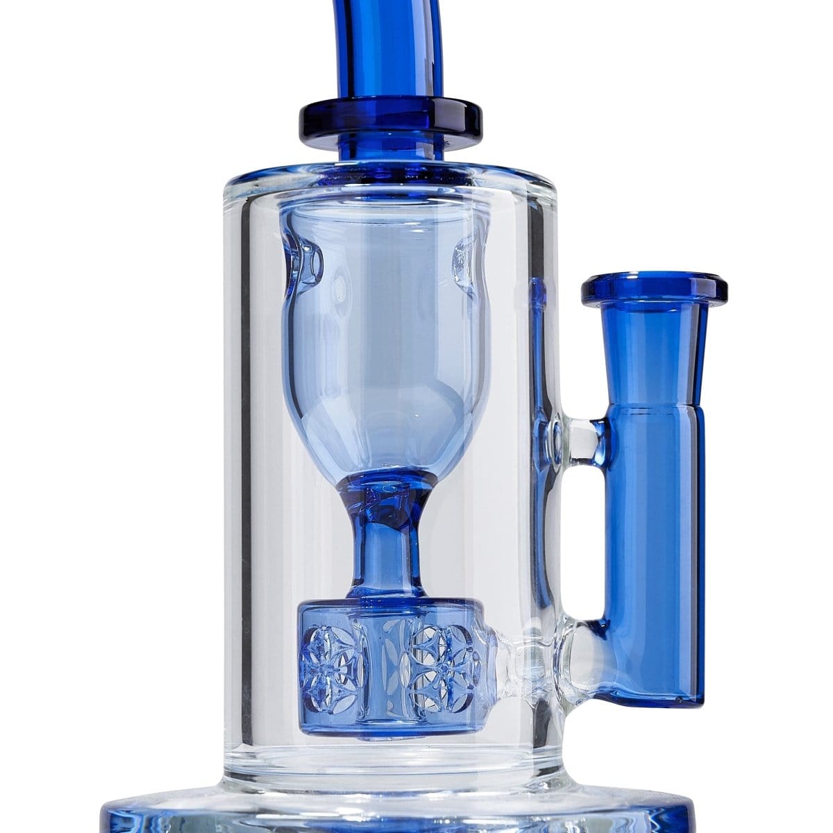 Close-up of the Torus glass chamber and blue internal percolator seen from the front against a white background.