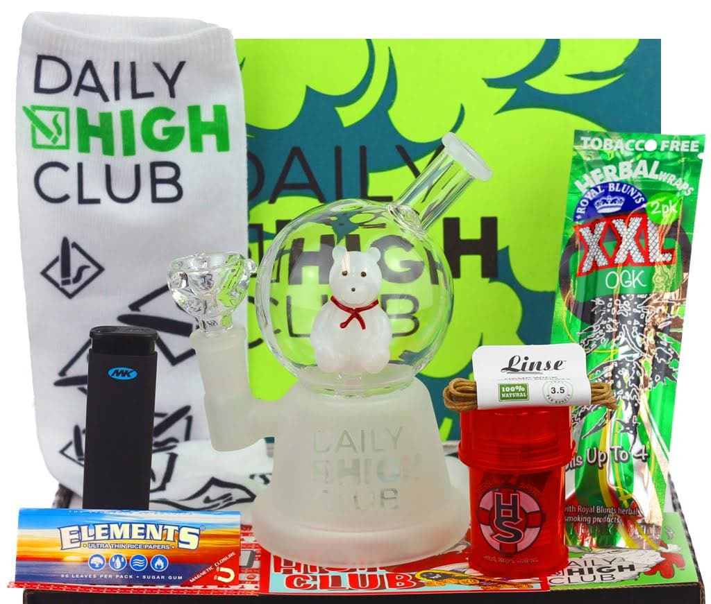 Daily High Club Box Snowy Tha Bear Holiday Gift Box