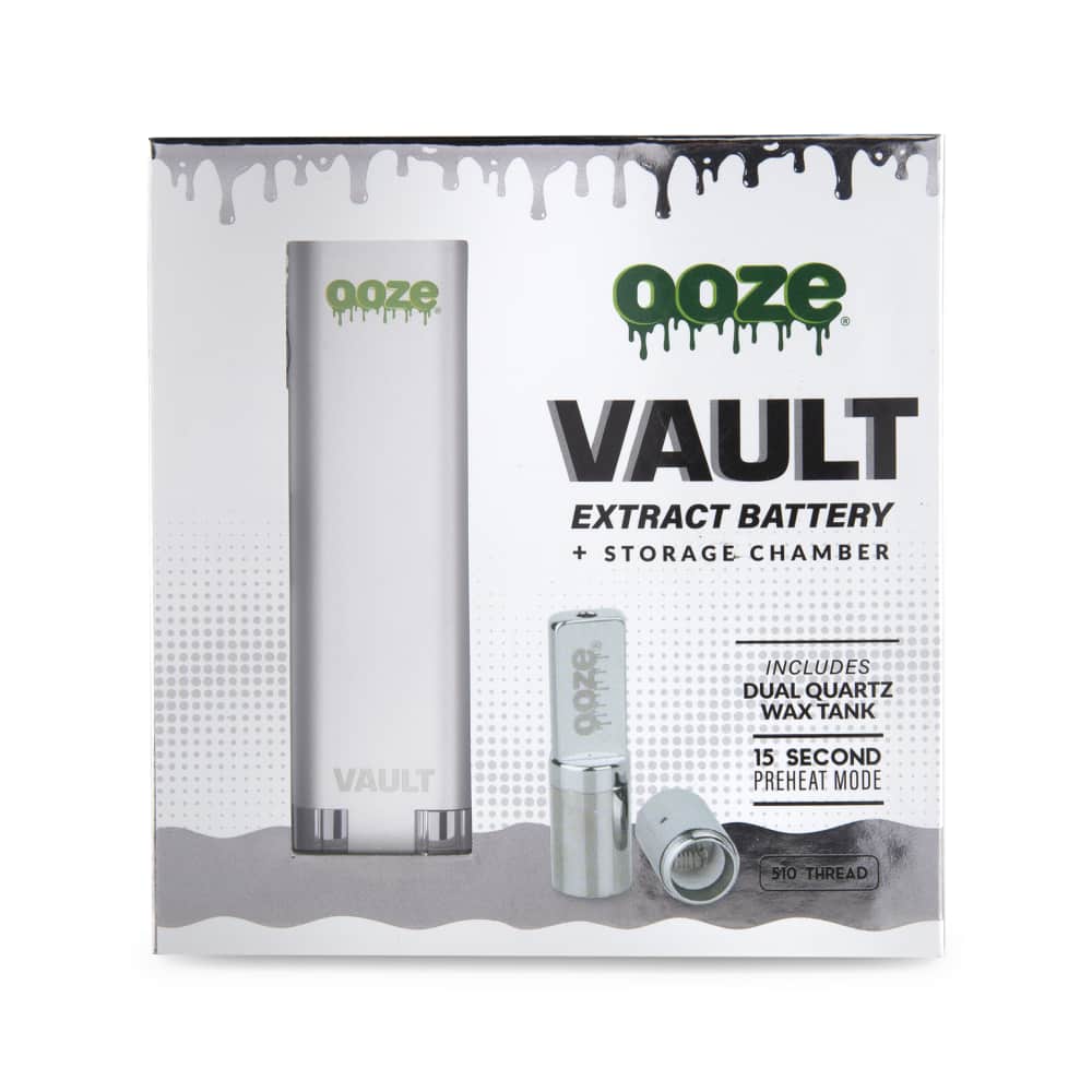 Front view of the Ooze Vault Extract Battery with Storage Chamber, displaying the product’s black finish and sleek, cylindrical design.