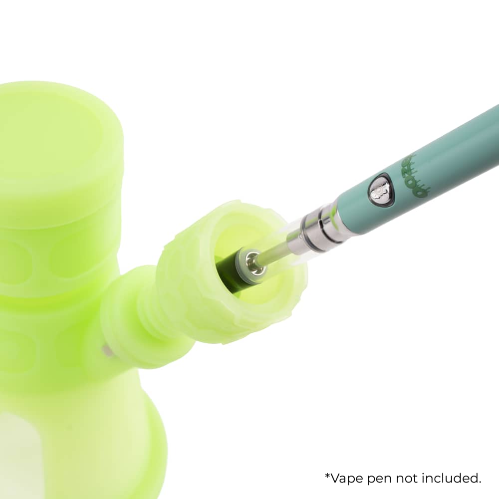 Close-up of the Ooze Hyborg Silicone Glass 4-in-1 Hybrid Water Pipe and Nectar Collector joint, with a green silicone sleeve.